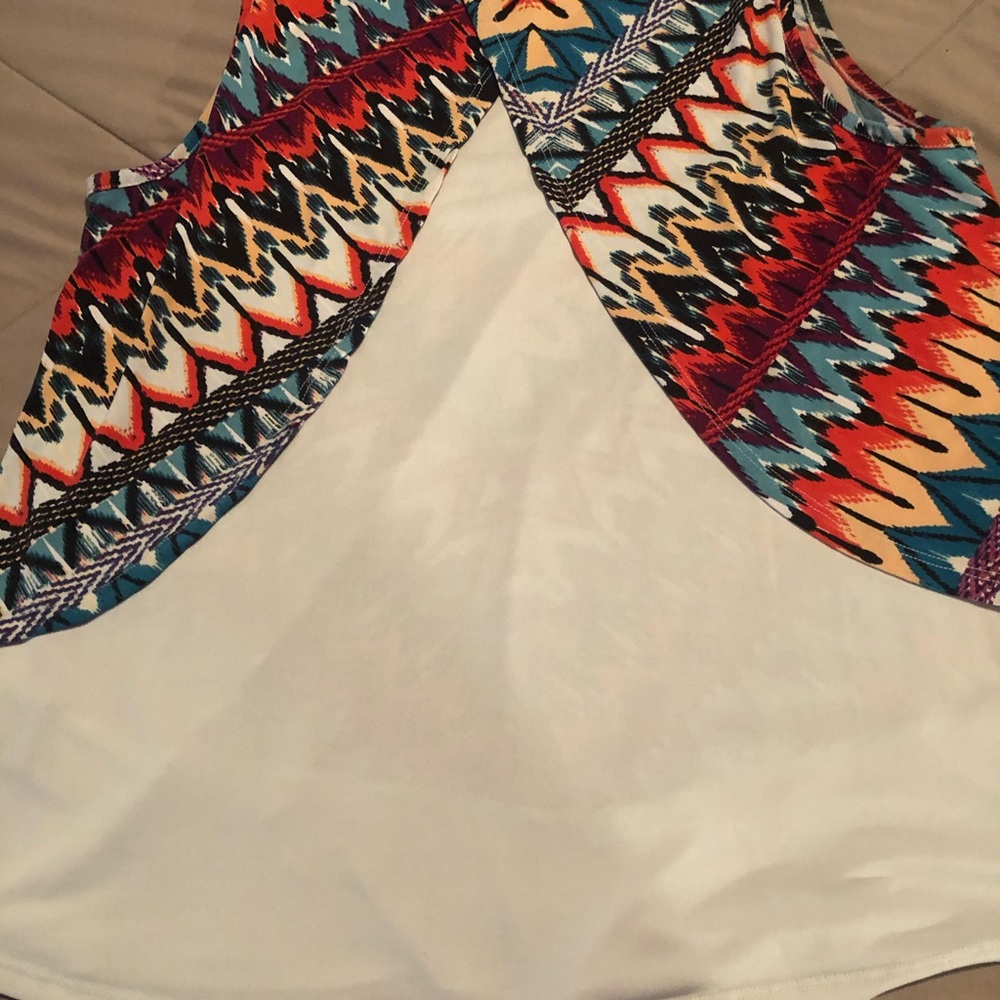 Top - Picture 2 of 2